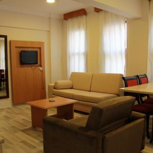 Luxor apartments