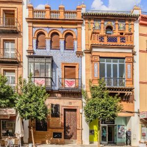 1 Bedroom Stunning Apartment In Sevilla