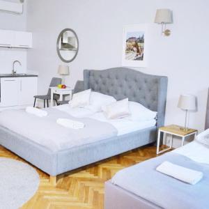 21 Floriańska Street Apartments