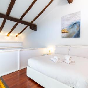 HouSmart San Mamolo 6