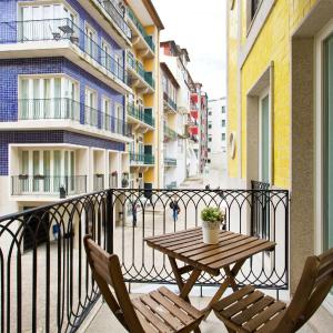 Cardosas Square Apartments by Porto City Hosts