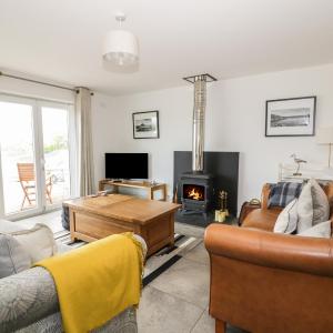 54 The Moorings