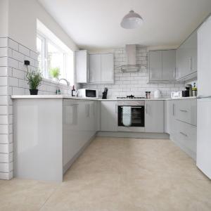 Family Home in the Charming Coastal Town of Barry