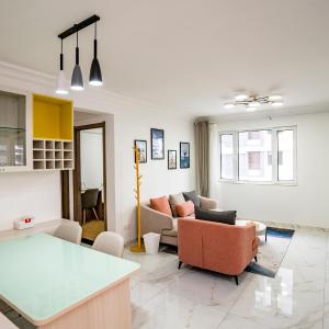 Locals Apartment House 01