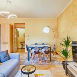 Frida Apartment nuovo luminoso con vista aperta e parcheggio economico vicino