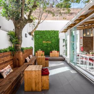 Lisbon Wine House - Rooms & Suites