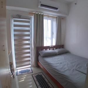 SM South Residences, 1 bedroom with balcony.