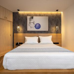 Triple A - Prime Location - Between Monastiraki & Syntagma Square-FREE Parking!