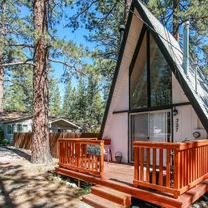 Sunrise Retreat Cottage Big Bear- Hot Tub