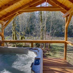 Thistle Dew - Meredith Lodging