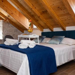 Luxury Rooms Rustic Chic