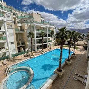 Family Pearl Eilat