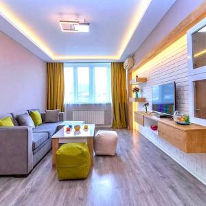 MODERN Fancy Apt in the City CENTER with 2 Bathrooms + 2 Bedrooms +Opera View