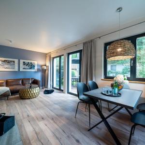 Wellness-Ferienhaus "Zaunwinde" mit Sauna, Kamin & Terrasse- ruhig am Ostseewald in Zingst