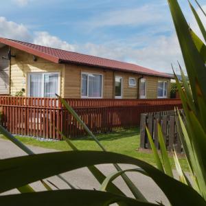 Pet friendly sleeps 3 Chalet Bridlington free elec