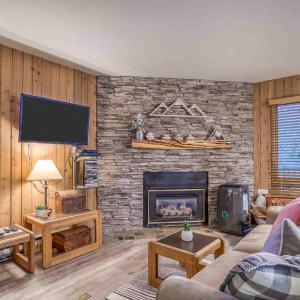 Ski House 144 - Meredith Lodging