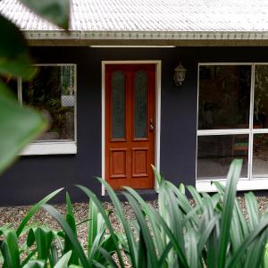 Honeybee House Cottage in the Rainforest