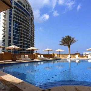 HiGuests - Charming Apt in JBR with Balcony by the Beach