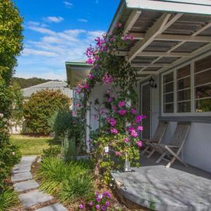 Lazy Days Seaside Cottage - Umina Beach