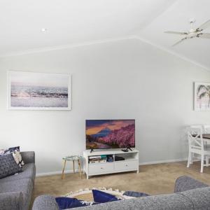 Beach Daze - Umina Beach Family Friendly