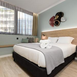 Crossroads Athens by YHA