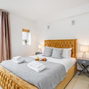 Central Holborn, lovely and bright apartment for 4