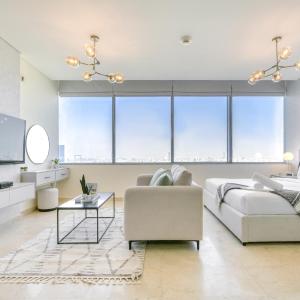 Great Deal Cozy 1BR with Pool & City Views by Deluxe Holiday Homes