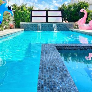 NoHo Luxury Oasis I saltwater pool-spa I sleeps up to 8 I 15 mins from Hollywood