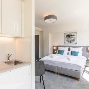 Cube Apartments by Wiener Stadthalle & U3 Metro