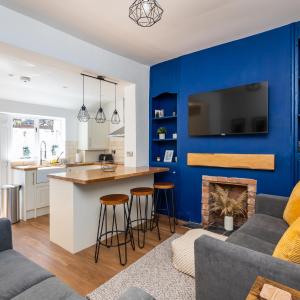 3 Hampden Street · Stylish Central 2-Bed York Terrace with Parking - Pass the Keys
