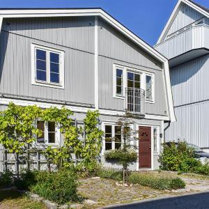 Cozy Home In Karlskrona With Kitchen