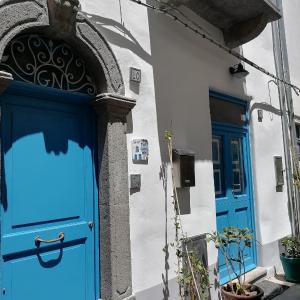 "la casa dell'architetto" con terrazza panoramica in centro storico e a due passi dal porto