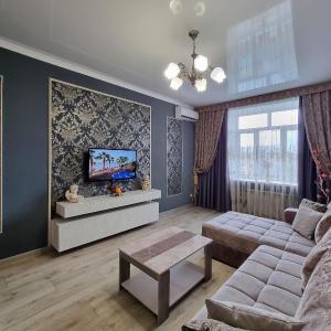 2x SuperLUX Arbat Chehova-Kirova 55