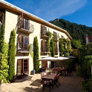 Browns Boutique Hotel