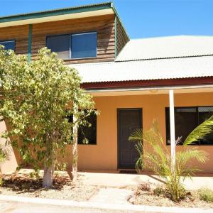 Ningaloo Breeze Villa 3