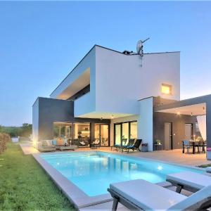 Luxury Villa Hedone with heated pool, welness and playground