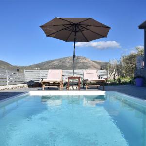 Blue View Villa Apartment #2 With Mini Shared Pool