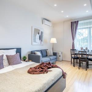Two bedroom home in Jewish quarter