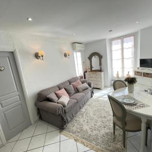 Nice Renting - 9 MASSENA - Spacious apartment Massena Square - AC - fully equipped