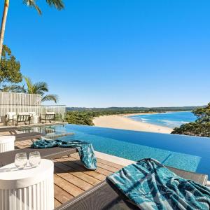 Sway - stunning 5 BR beach house with pool