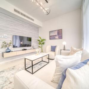 Cheerful 3BR Townhouse at DAMAC Hills 2, Dubailand by Deluxe Holiday Homes