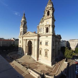 Amora Homes Basilica Monnalisa luxury 3 bedrooms apartment with amazing view NEED RESERVATION X FREE PARKING