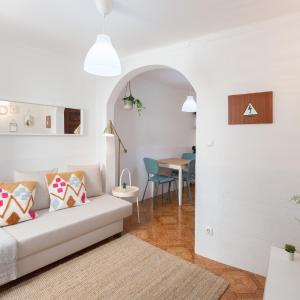 FLH Cosy Typical Alfama Apartment