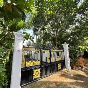 Sunhaven Villa & Apartment