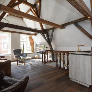 The Loft 300 - R Q C