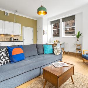 Cozy with Character Lovely Central Apartment