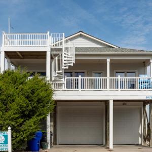 The Surf Shack by Oak Island Accommodations