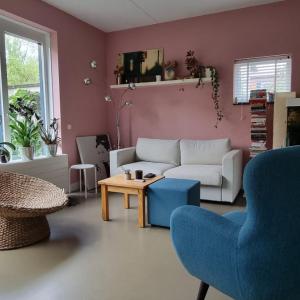 Lovely 1 bedroom apartment with garden no smoking