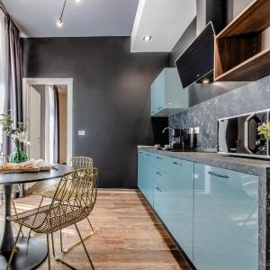 Ugo Bassi Apartments