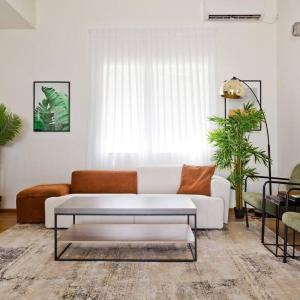 ^Superior 1 BR in the heart of the old north^
